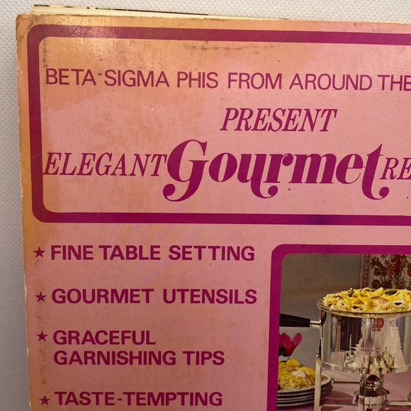 Favorite Recipes of The Beta Sigma Phi International Gourmet Cookbook Vintage - Picture 9 of 11
